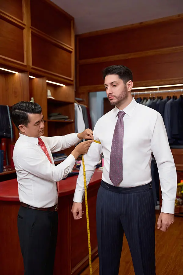 Binh Tailor (Binh Tailor) - Maßnehmen und Schnittentwicklung